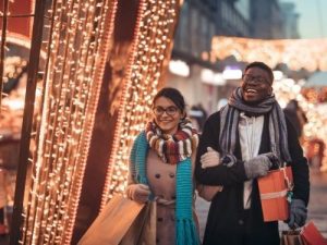 Couple christmas shopping